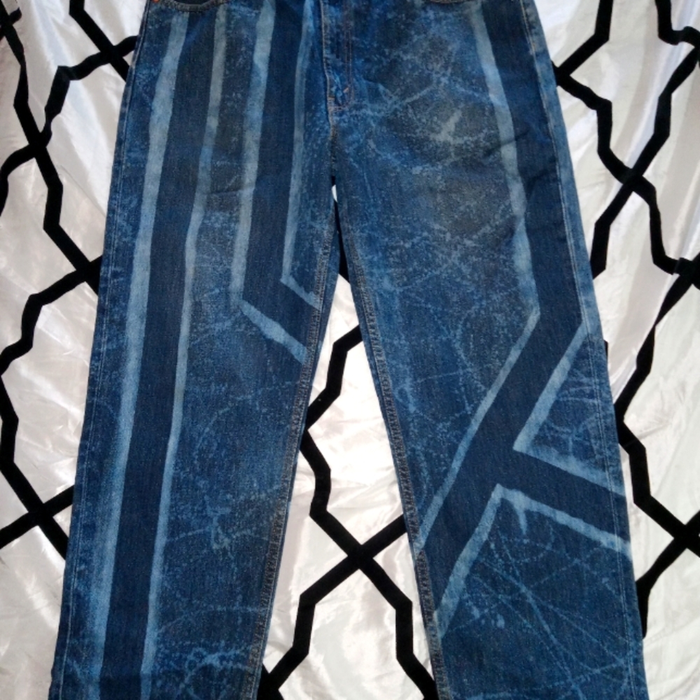 Size 36 Levi's blue kustom cobalt